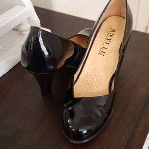 Anyi Lu pumps